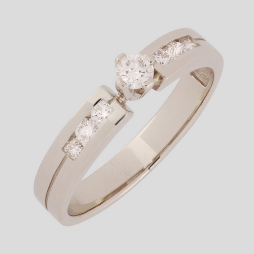 Обручальное кольцо из лимонного золота с бриллиантом 21-2013