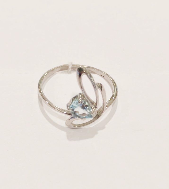 Серебряное кольцо к-2042