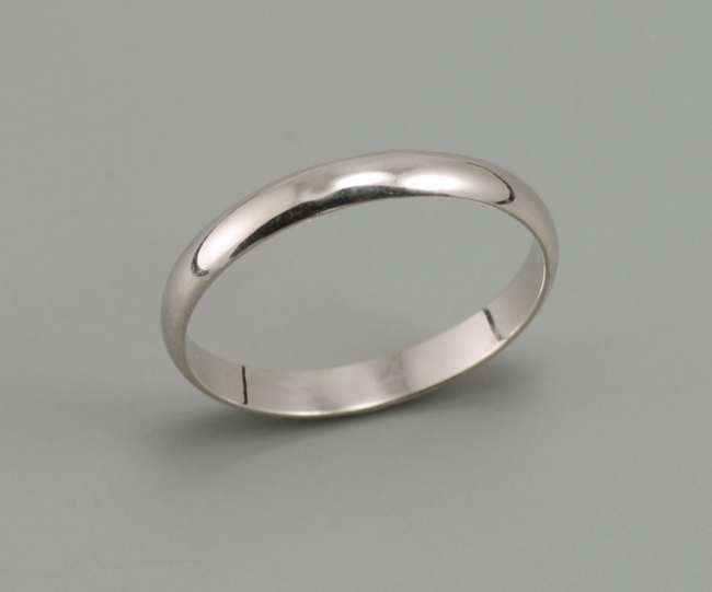 Обручальное кольцо из серебра ко2-20.5