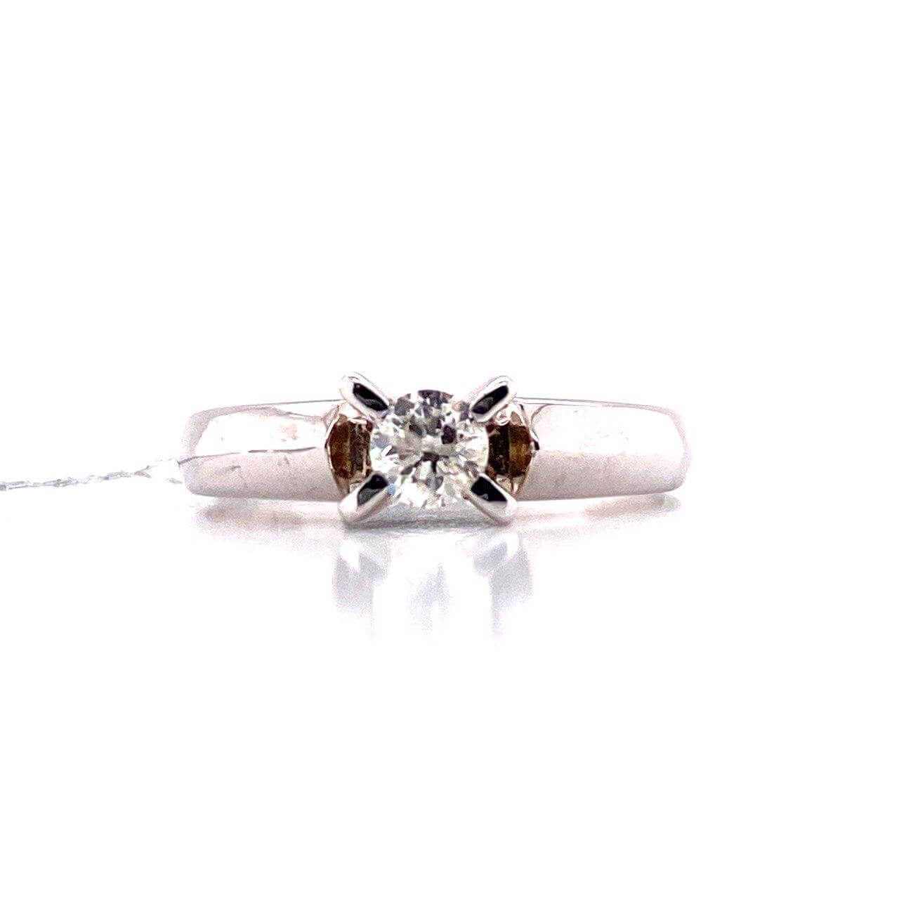 Помолвочное кольцо из белого золота с бриллиантом БПК-11030-1-0.20