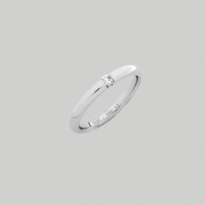 Обручальное кольцо из белого золота с бриллиантом 02119