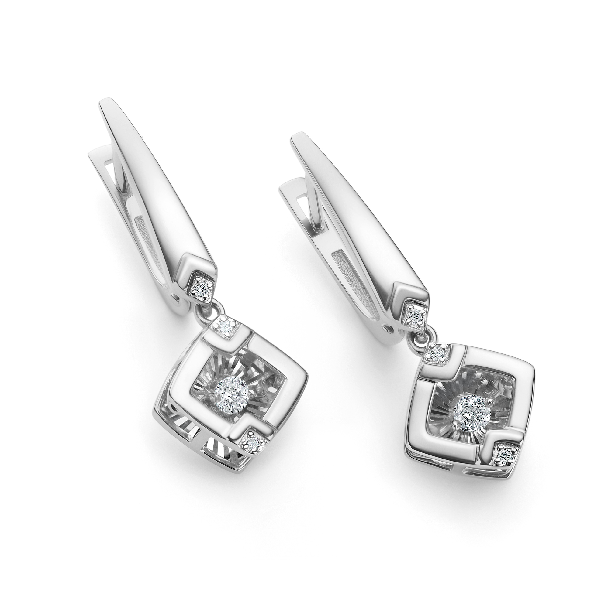 Серьги из белого золота с бриллиантом Алькор 26076-200 26076-200