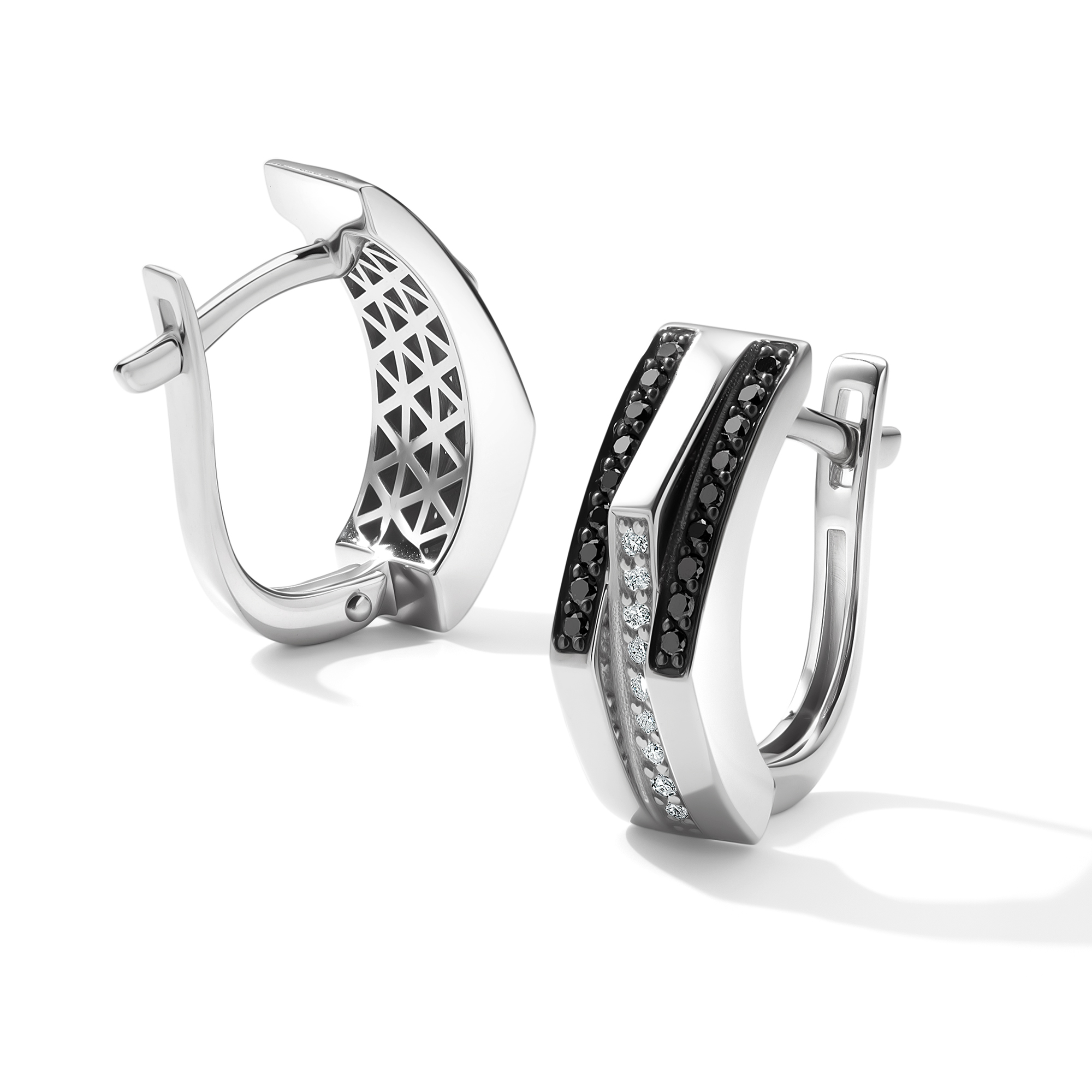Серьги из белого золота с бриллиантом Алькор 26093-213 26093-213